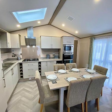 The Lodge Selsey Ngoại thất bức ảnh