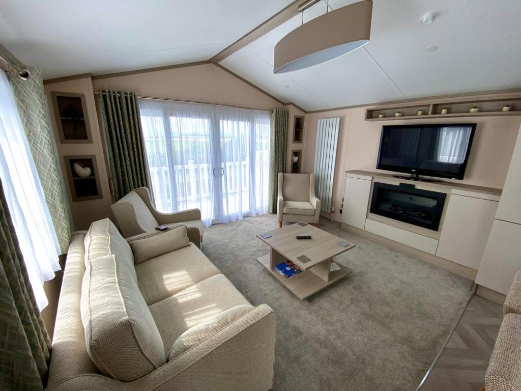 The Lodge Selsey Ngoại thất bức ảnh