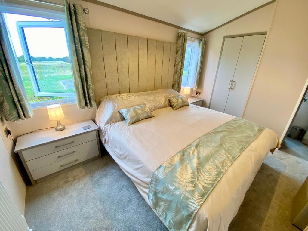 The Lodge Selsey Ngoại thất bức ảnh